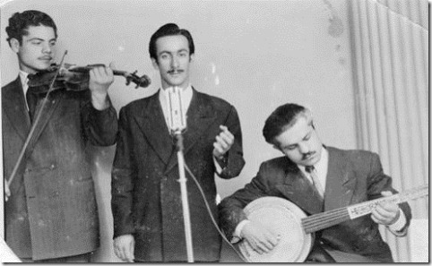 Hüsnü İPEKÇİ (Keman) Sami HAZİNSES (Solist) Sobacı Antranik (Ud) Hüsnü İPEKÇİ (Keman) Sami HAZİNSES (Solist) Sobacı Antranik (Ud)