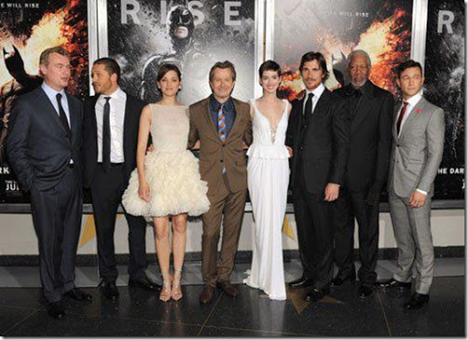 487236_393573450701083_234276759_n